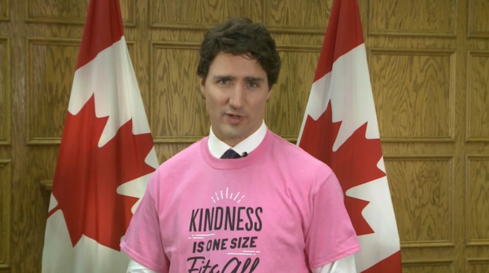 Canadian PM Justin Trudeau to pose nude for gay mags body 