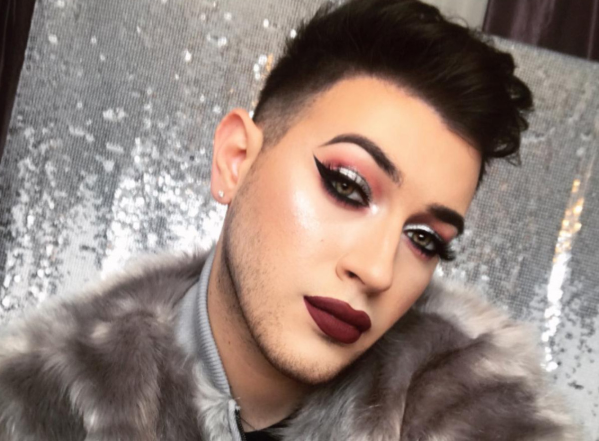 A Gay Youtube Star Has Become The First Male Model For Maybelline Pinknews · Pinknews