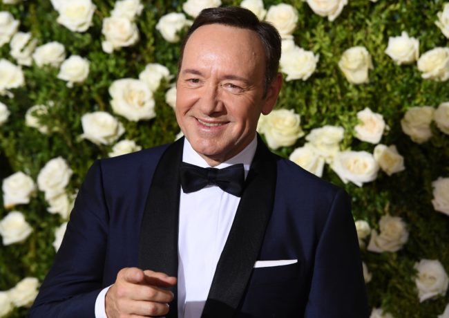 Host Kevin Spacey attends the 2017 Tony Awards - Red Carpet at Radio City Music Hall on June 11, 2017 in New York City. / AFP PHOTO / ANGELA WEISS (Photo credit should read ANGELA WEISS/AFP/Getty Images)