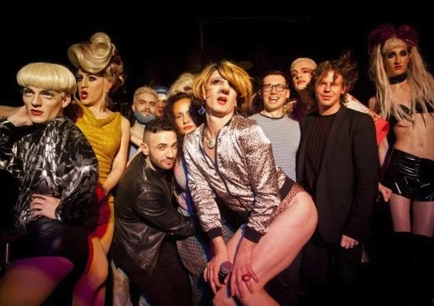 Drag queens in London gay bar