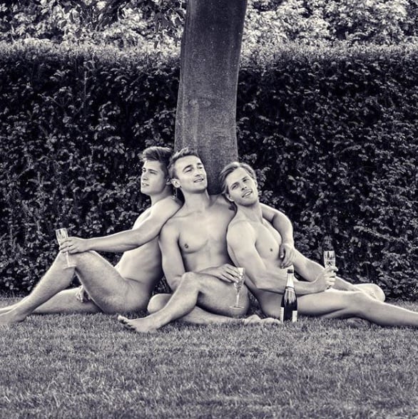 Rowers nude - 🧡 Naked rowers beat world record - Loungemodels.eu.