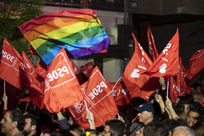 Supporters gather outside of the PSOE (Spanish Socialist Workers’s Party) headquarters on April 28, 2019 in Madrid as polls close in the Spanish election.